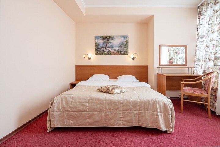 Room 7 of 49