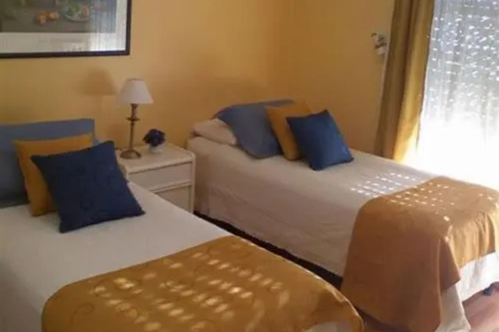 Room 2 of 15