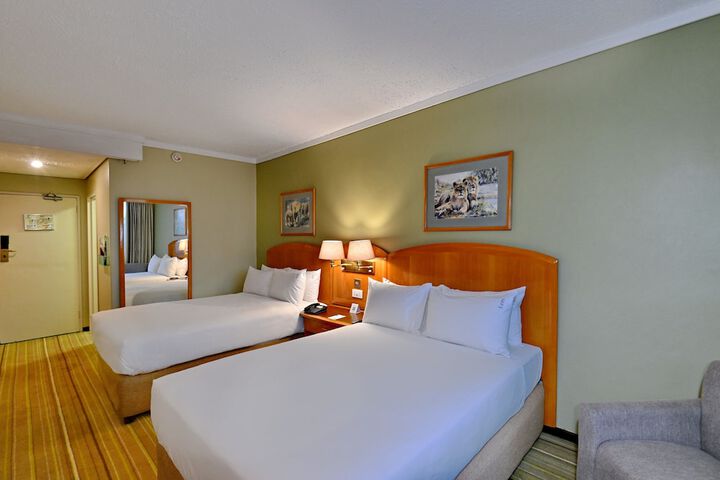 Room 43 of 128