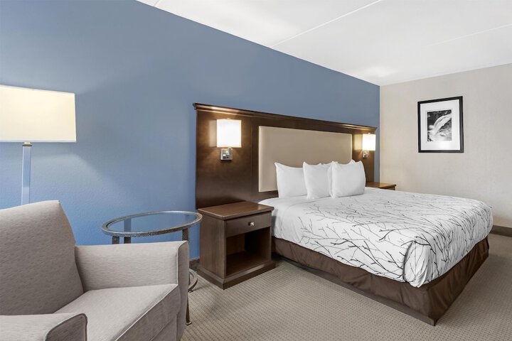 Room 47 of 92