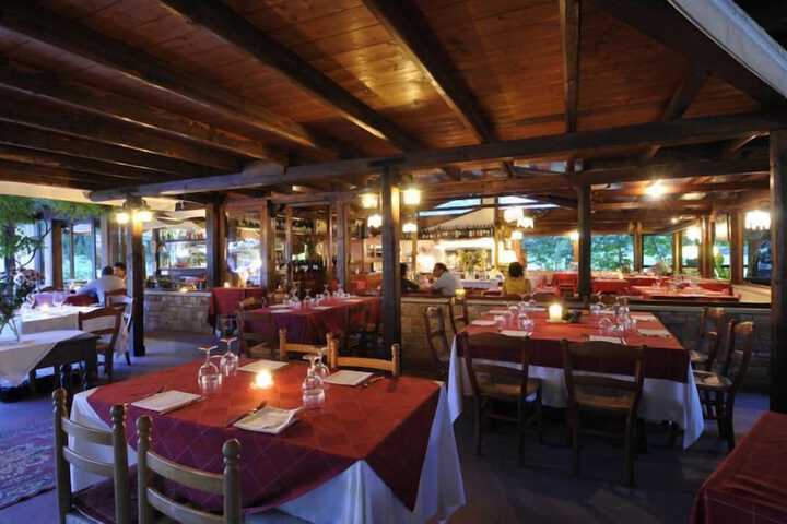 Dining 64 of 84
