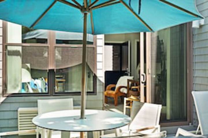Hotel 958 of 984