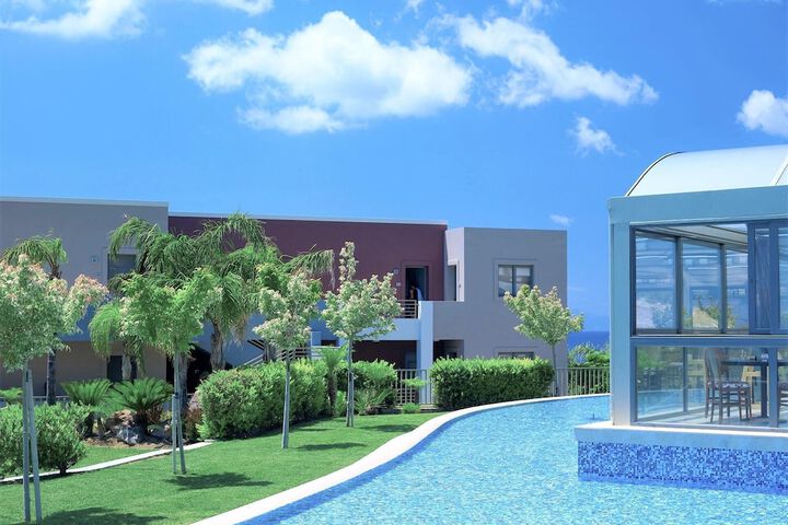 Pool 52 of 125