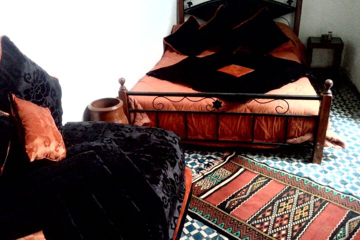 Room 13 of 18