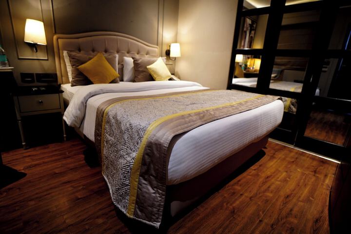Room 44 of 111