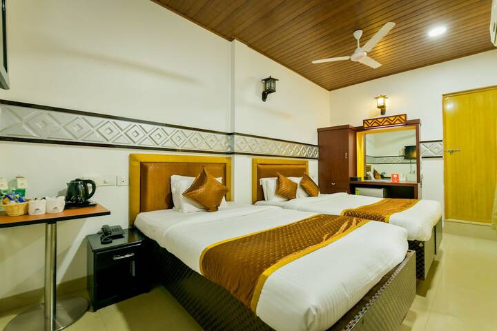 Room 17 of 27