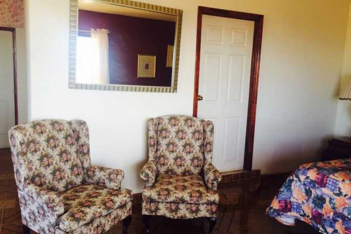 Room 5 of 30