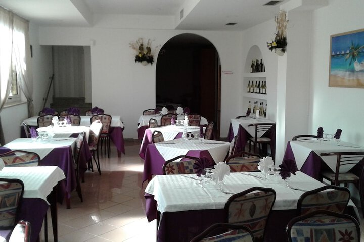 HOTEL RISTORANTE CHIAR DI LUNA