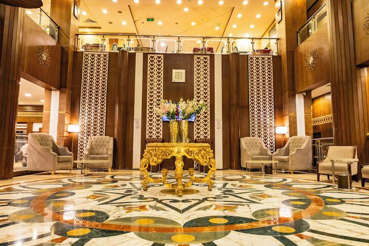 Grand Zowar Hotel