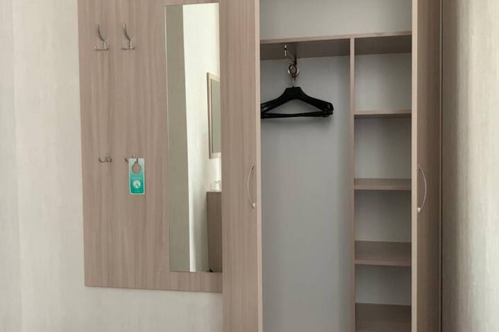 Room 25 of 62