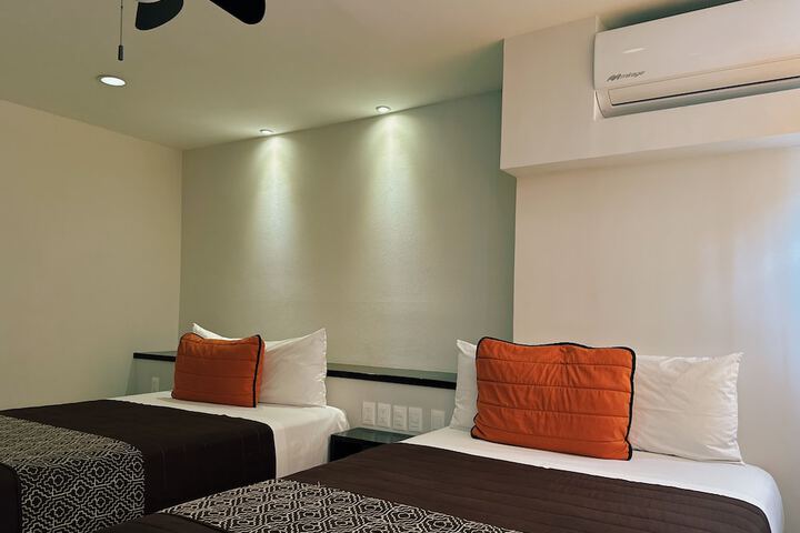Room 46 of 87