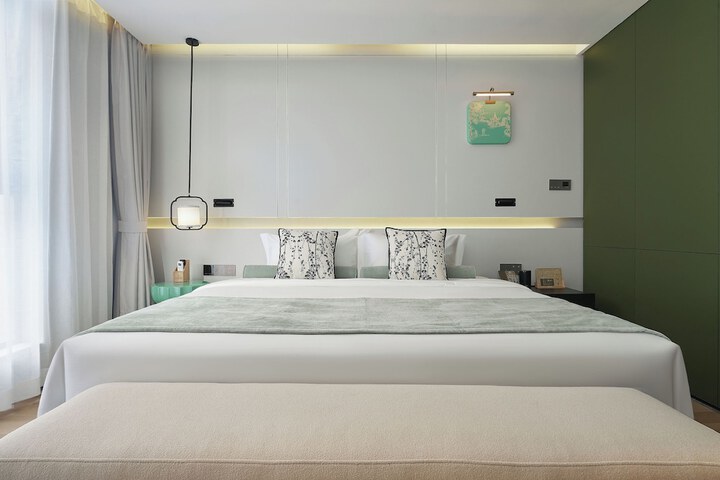 Room 45 of 96