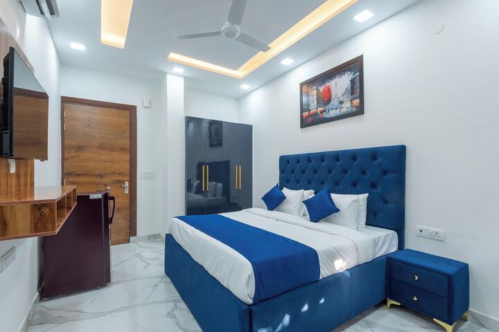 Room 14 of 23