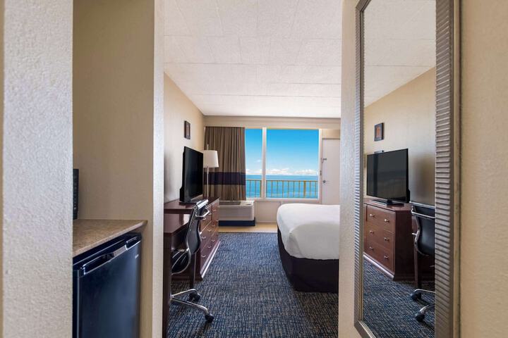 Room 21 of 65