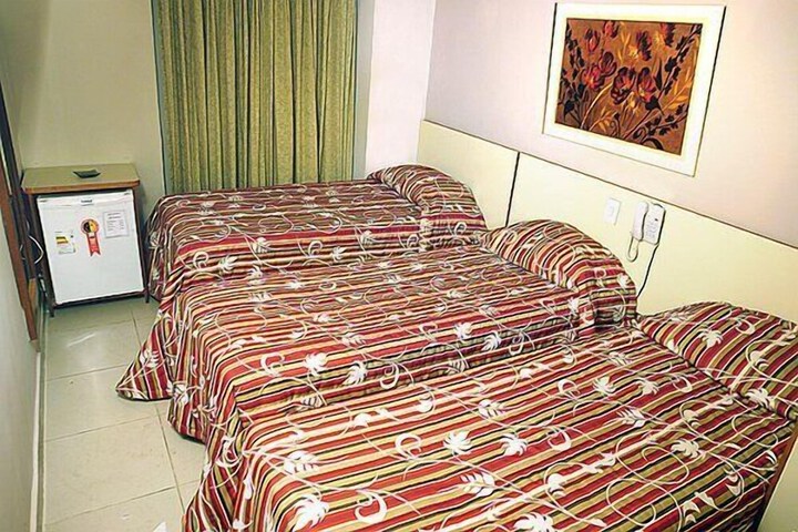 Room 16 of 34
