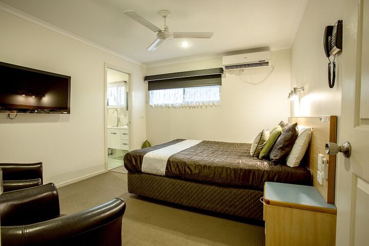 Room 25 of 53