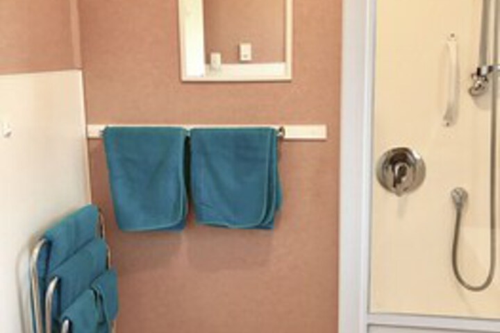 Room 4 of 34