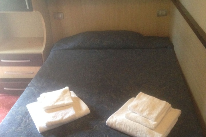 Room 9 of 69