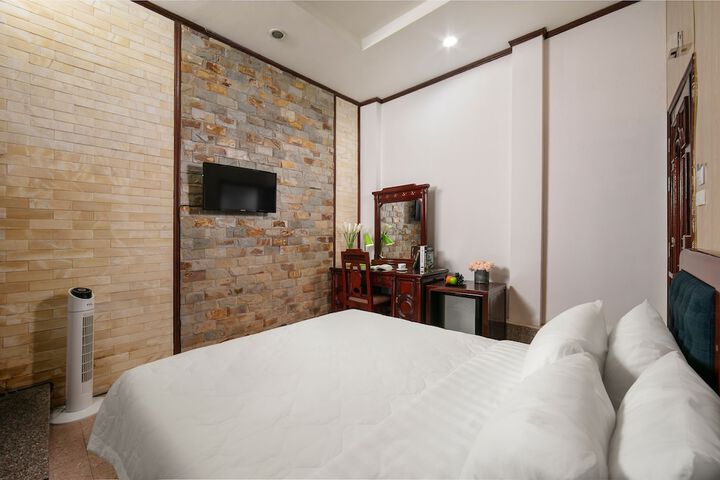 Room 21 of 56