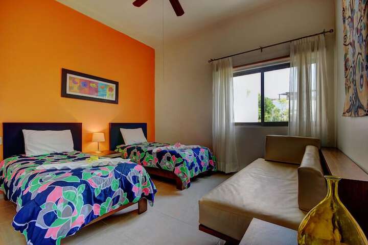 Room 40 of 426