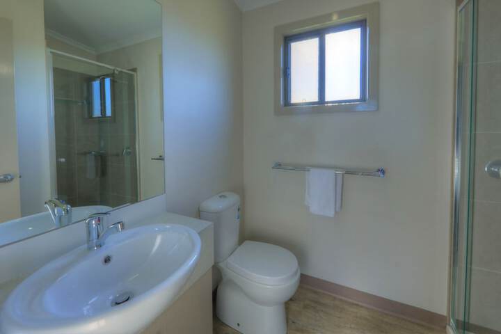 Room 115 of 142