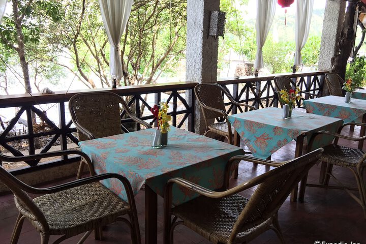 Dining 67 of 109