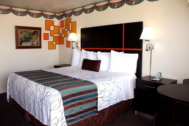 Room 21 of 40
