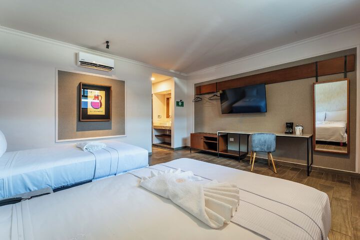 Room 18 of 70