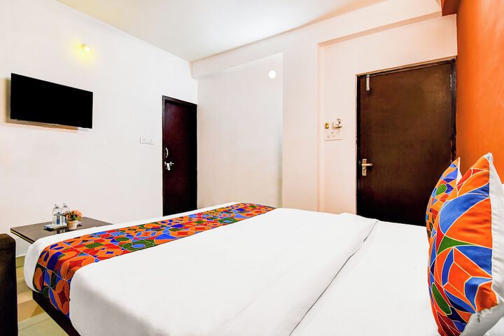 Room 17 of 29