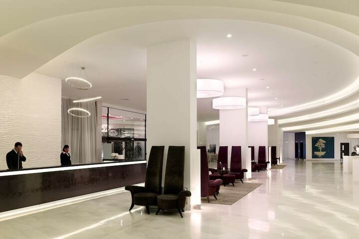 Lobby Entry