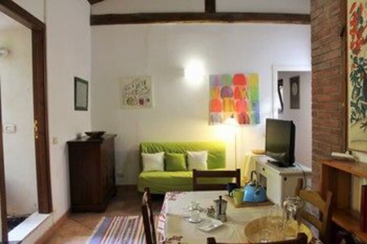 Room 8 of 14