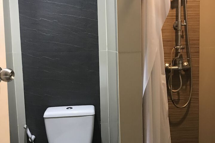 Room 18 of 35