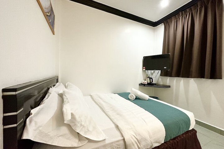 Room 10 of 36