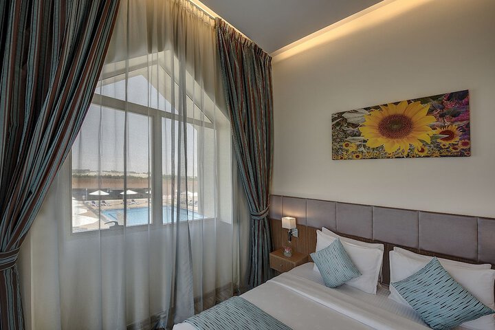 Room 3 of 55