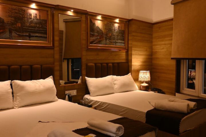 Room 48 of 86