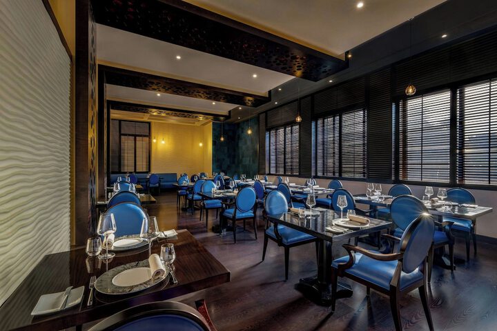 Dining 94 of 152