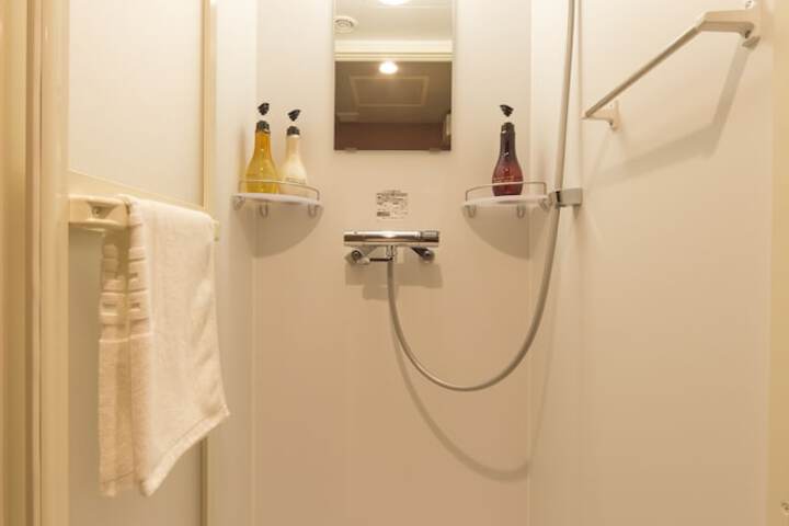 Room 29 of 78