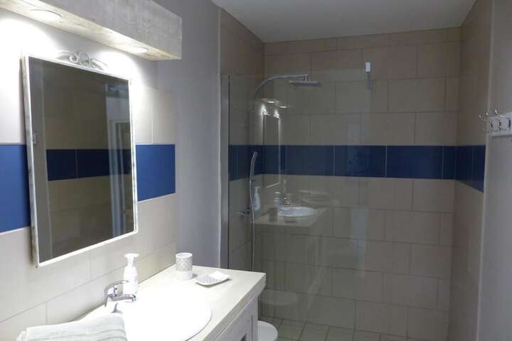 Room 16 of 17