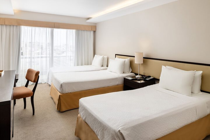 Room 40 of 120