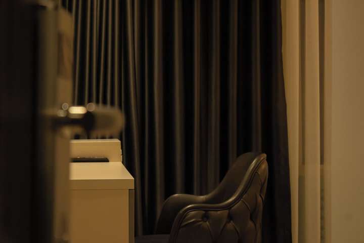 Room 15 of 27