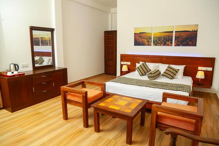 Room 8 of 42