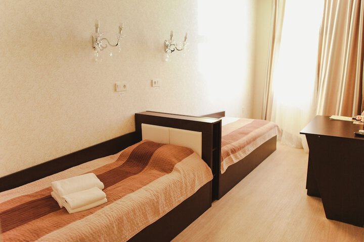 Room 6 of 49