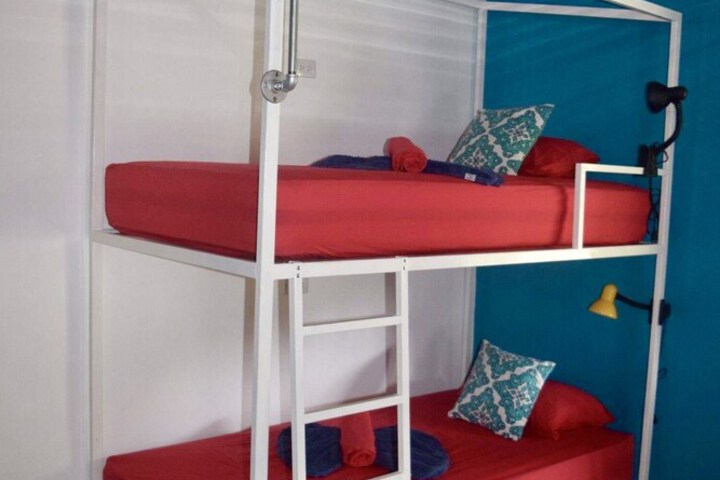 Room 5 of 19