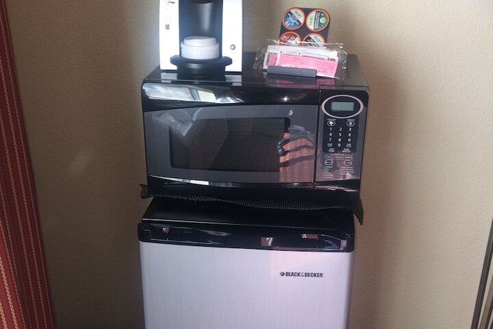 Breakfast/Coffee Service 21 of 41