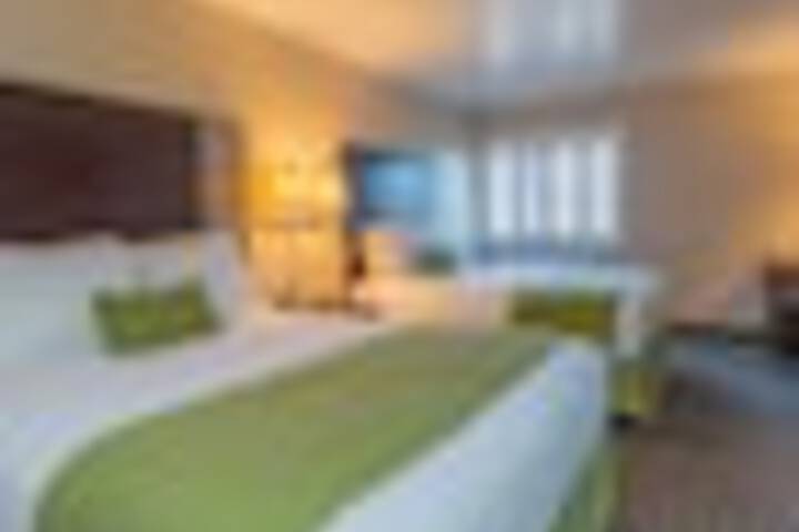 Room 38 of 114