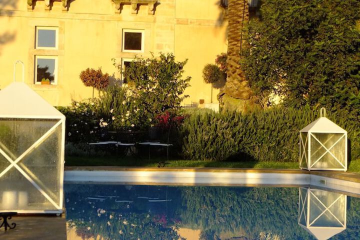 Pool 49 of 92