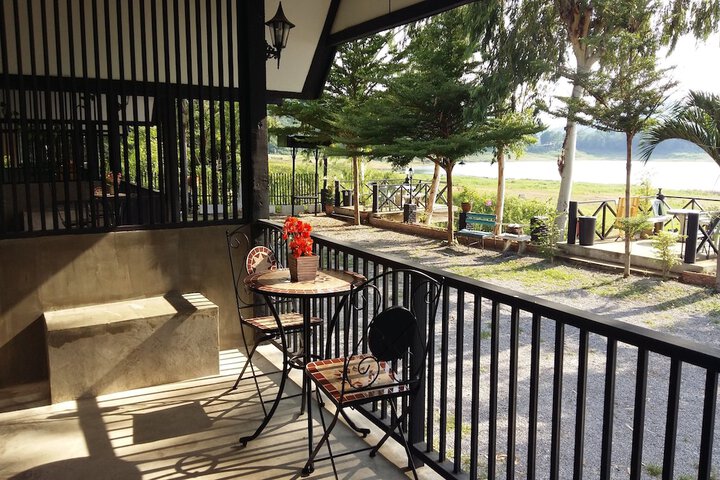 Terrace/Patio 8 of 28