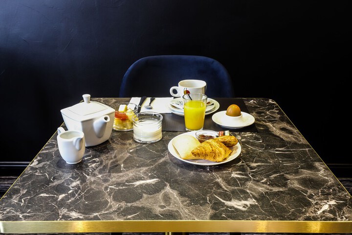 Breakfast/Coffee Service 69 of 75