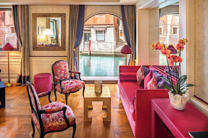 Hotel Lobby