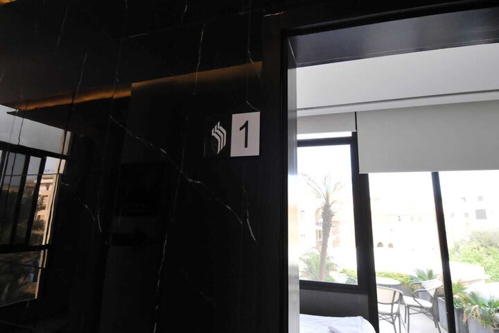 Room 28 of 36